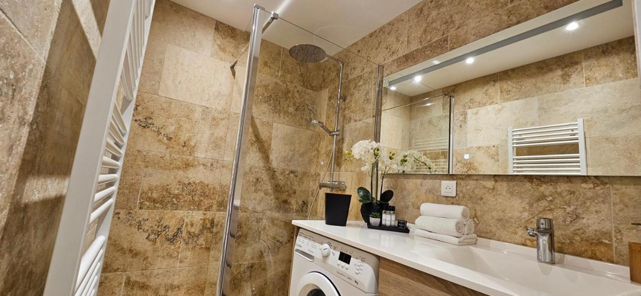 Bel & Ancien T3 Renove Dans * Sartene (Corsica)