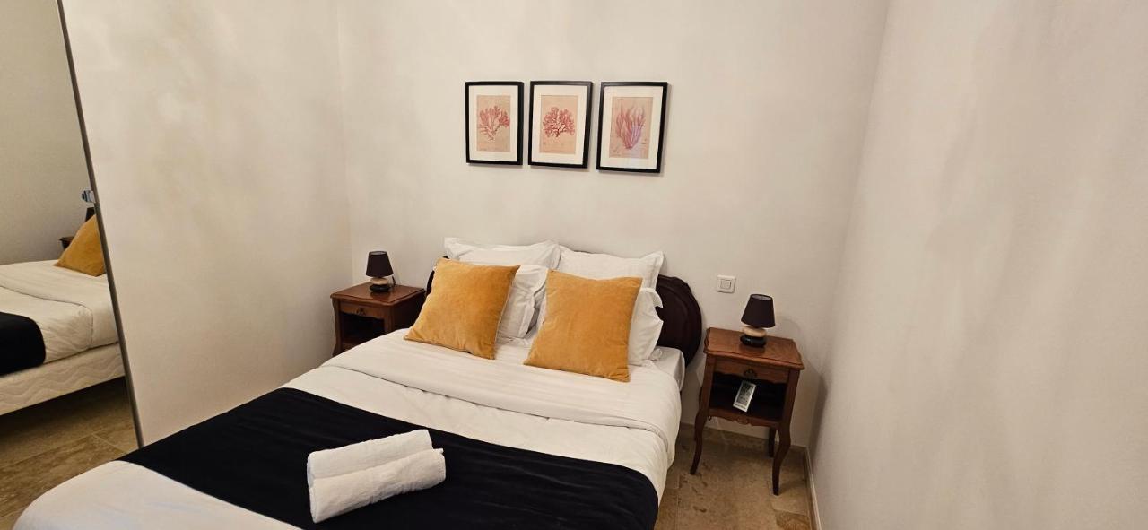 Bel & Ancien T3 Renove Dans *
