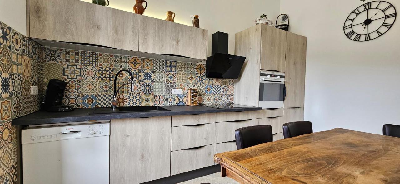 Apartment Bel & Ancien T3 Renove Dans Sartene (Corsica)